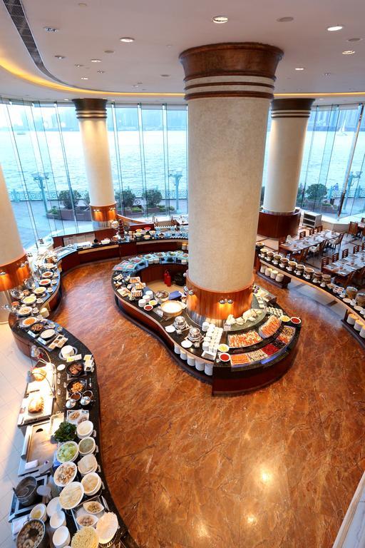 Harbour Grand Kowloon Hotel Hong Kong Exterior foto The buffet at the lobby