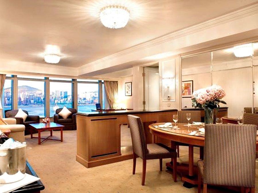 Harbour Grand Kowloon Hotel Hong Kong Exterior foto A suite at the Mandarin Oriental, Hong Kong
