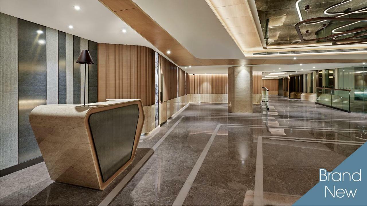 Harbour Grand Kowloon Hotel Hong Kong Exterior foto The lobby of the hotel